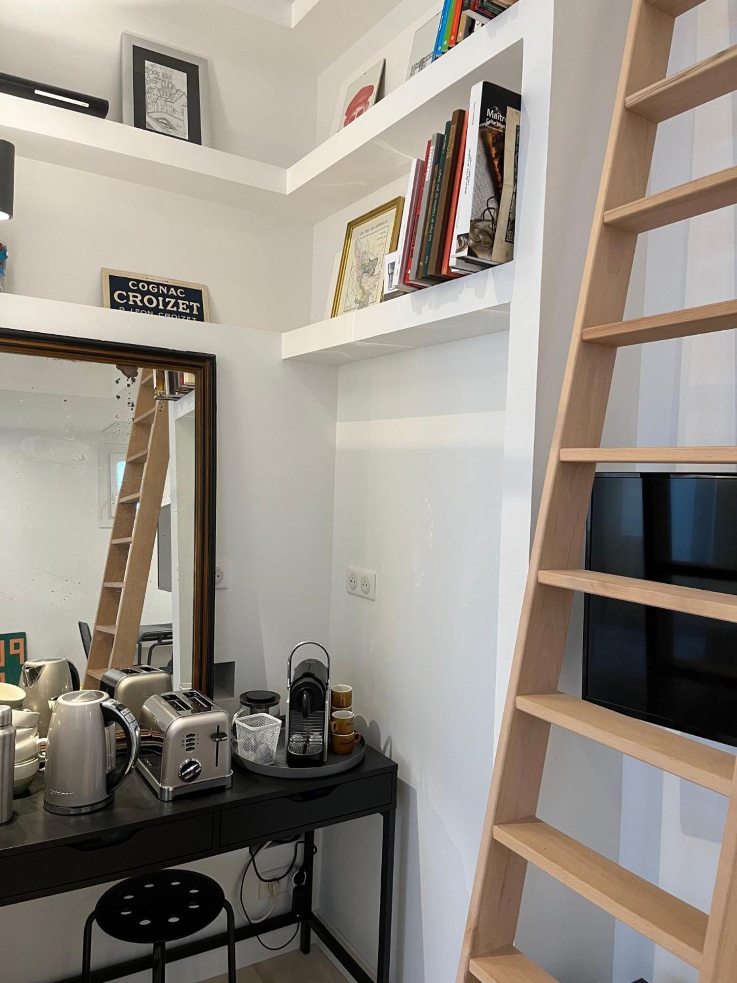 Apartamento Loft Avec Terrasse Et Jardin Angulema Exterior foto