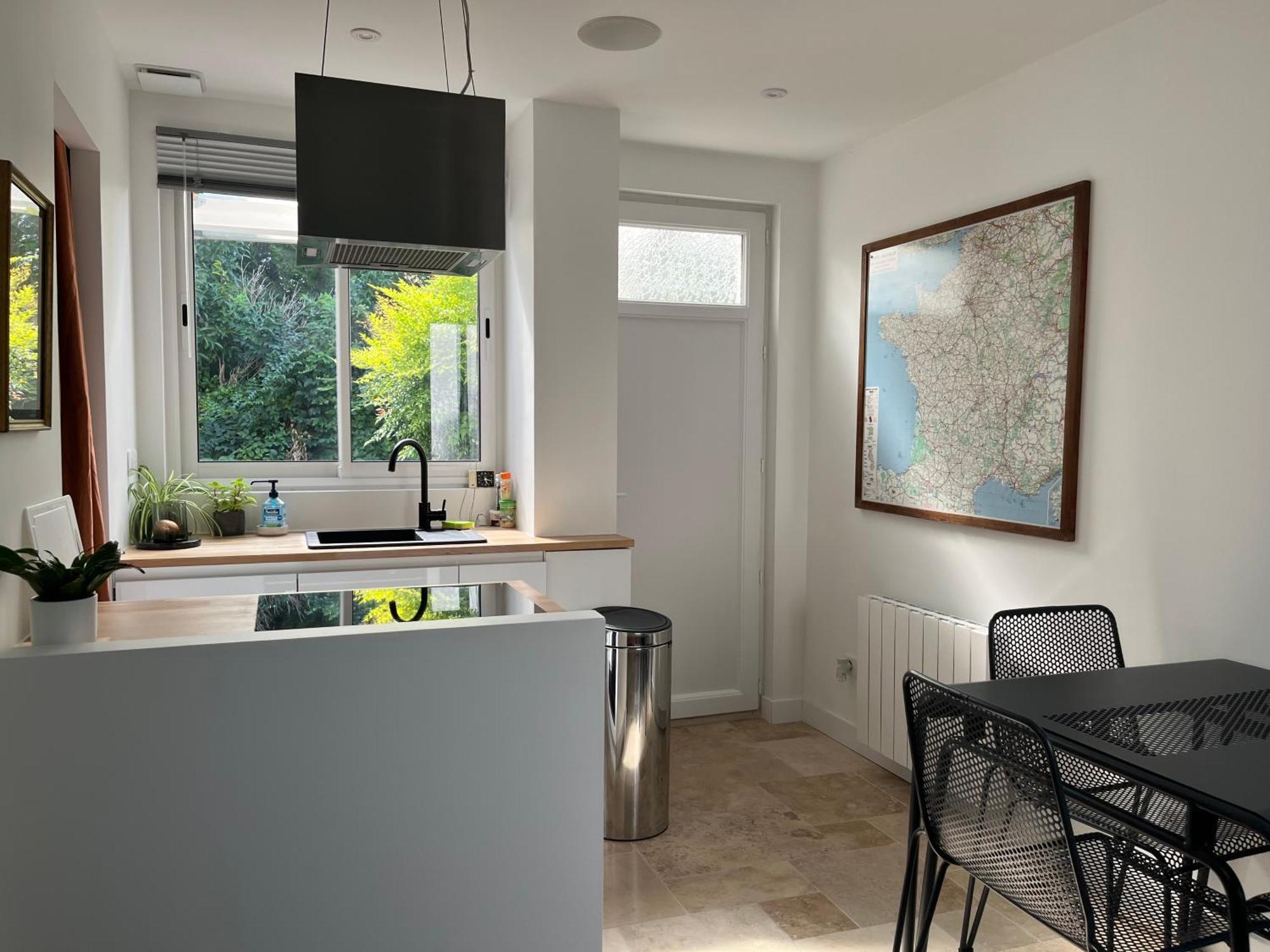 Apartamento Loft Avec Terrasse Et Jardin Angulema Exterior foto